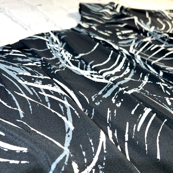 ALFANI Ruched Short Sleeve Shell Top - Picture 14 of 16